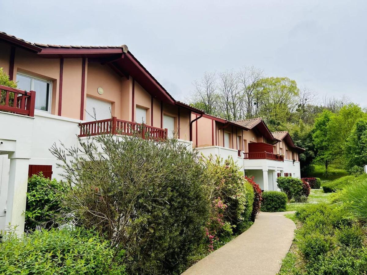 Appartement F2 A Cambo-Les-Bains Avec Piscine, Proche Thermes, Terrasse Et Parking - Fr-1-495-36 ภายนอก รูปภาพ