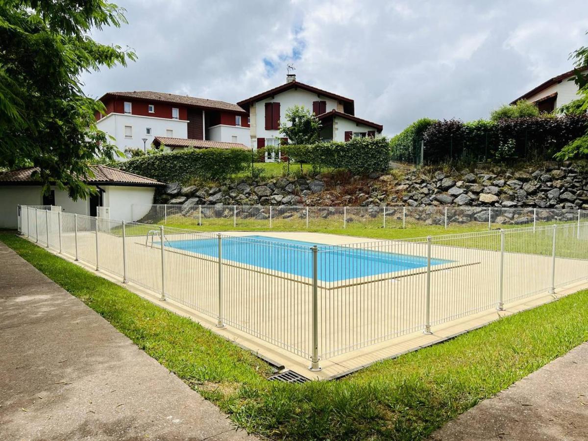 Appartement F2 A Cambo-Les-Bains Avec Piscine, Proche Thermes, Terrasse Et Parking - Fr-1-495-36 ภายนอก รูปภาพ